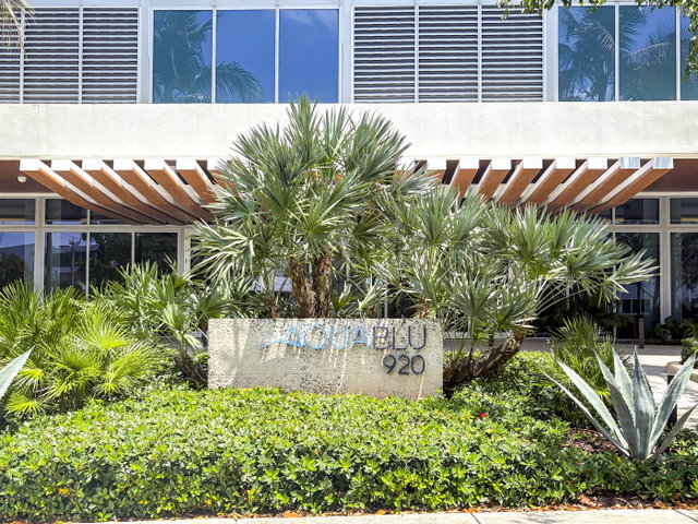 AquaBlu Condo photo 2